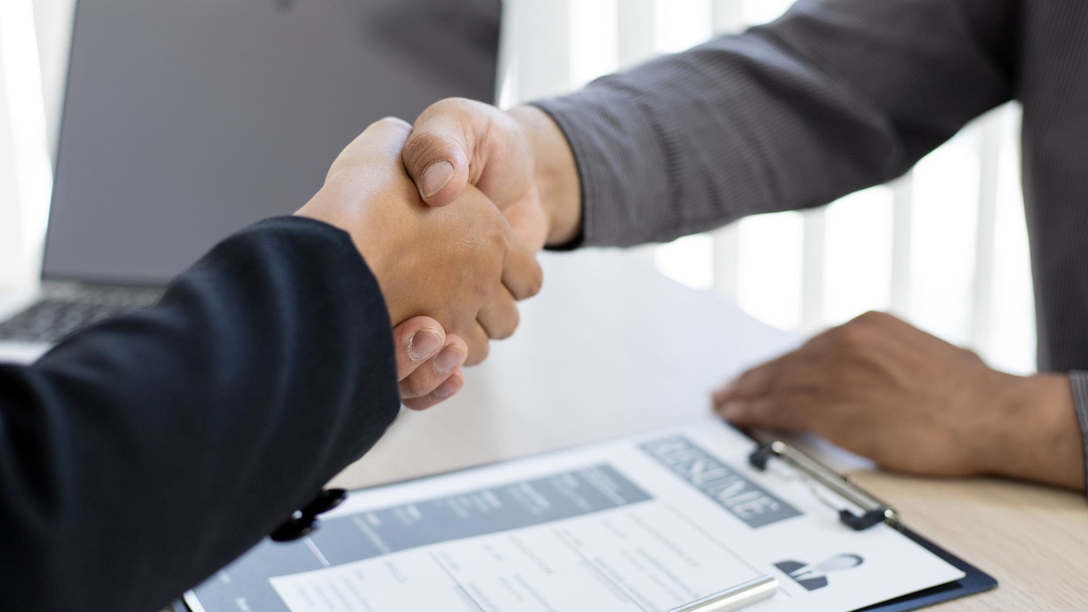 Jak rozmawiać o podwyżce – skuteczny poradnik krok po kroku